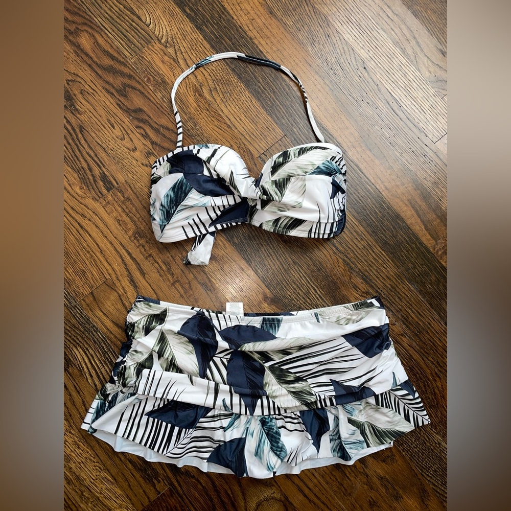 La Blanca White and Green Bikini Set